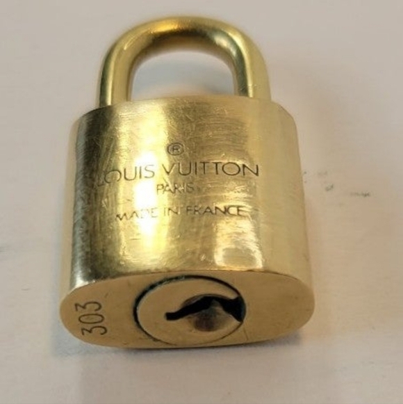 Louis Vuitton Lock and Key set - Picture 3 of 6